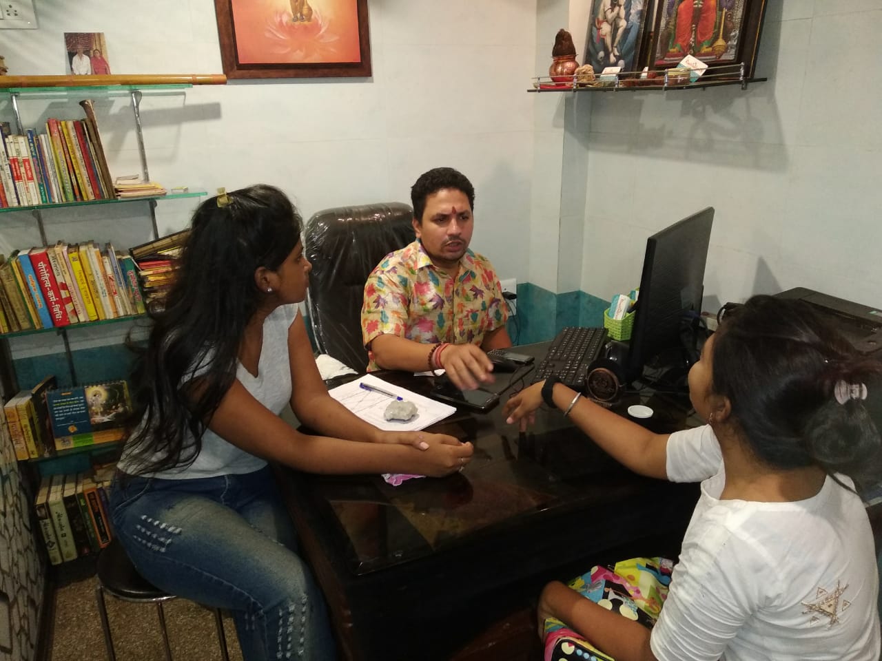 A one-to-one consultation at the clinic